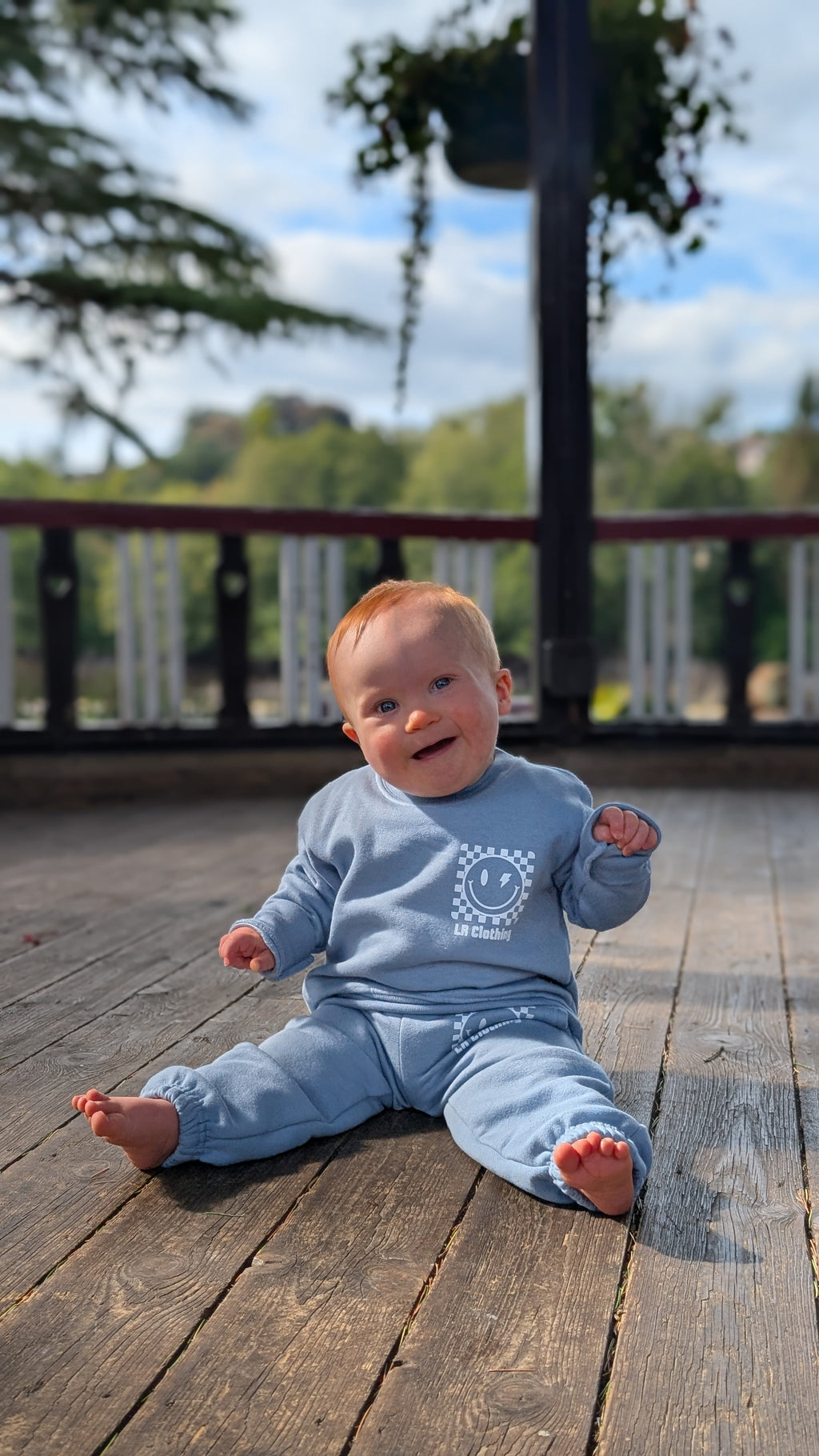 SUPER COOL Sweatshirt